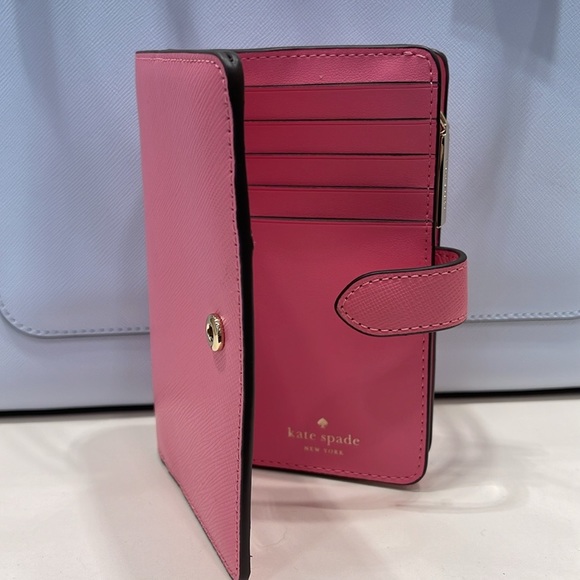 Kate Spade Madison Medium Compact Bifold Wallet
Blossom Pink
NWT - Picture 3 of 16
